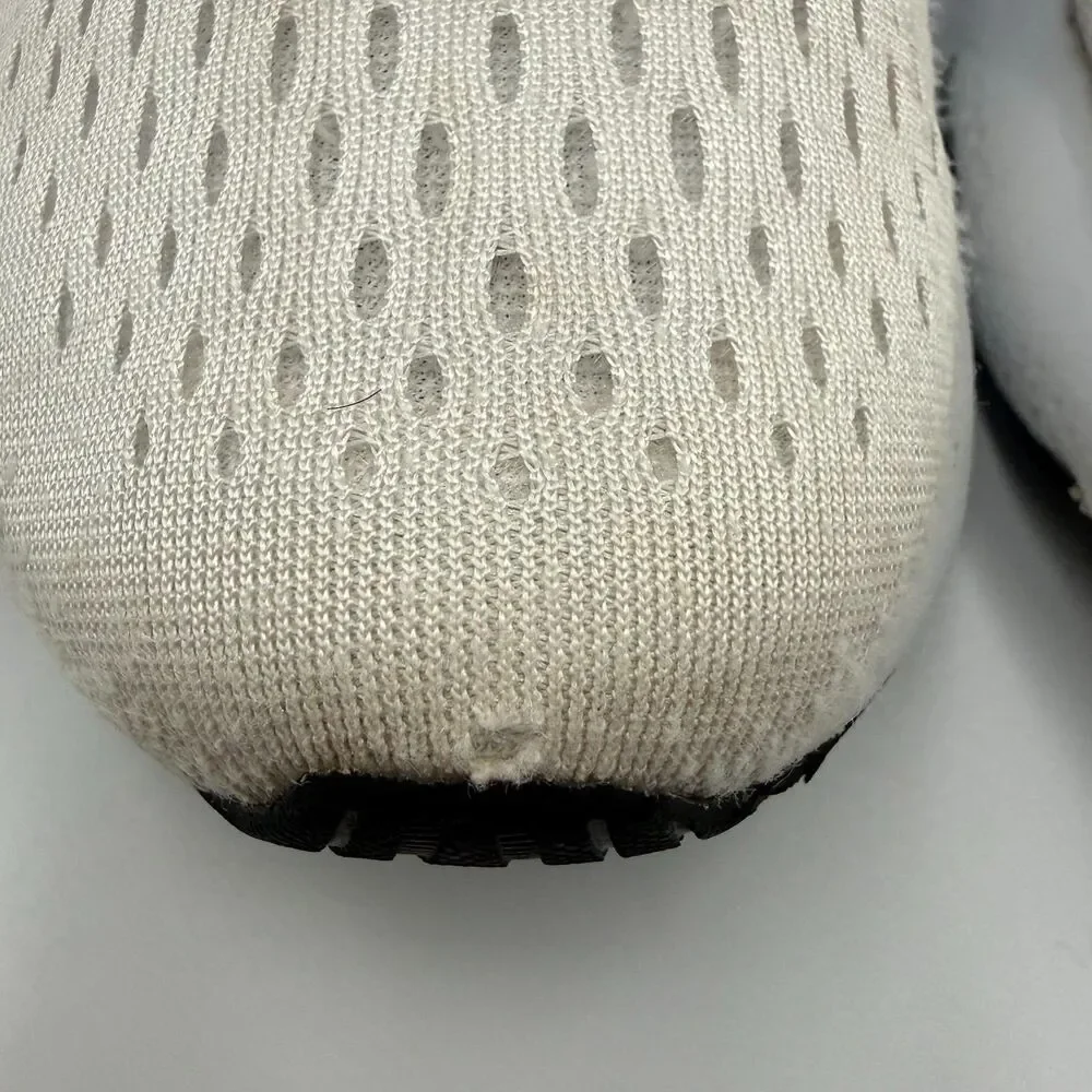 Brooks Ghost 16 Women's 9 White‎ Gray Running Walking Shoes Sneakers 1204071B147